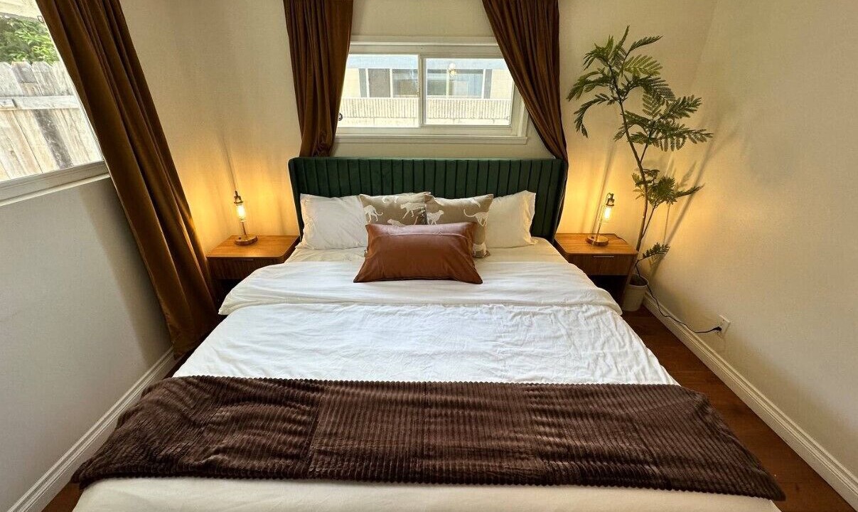 Photo of Bedroom in Sherwood Forest and Thistle Development