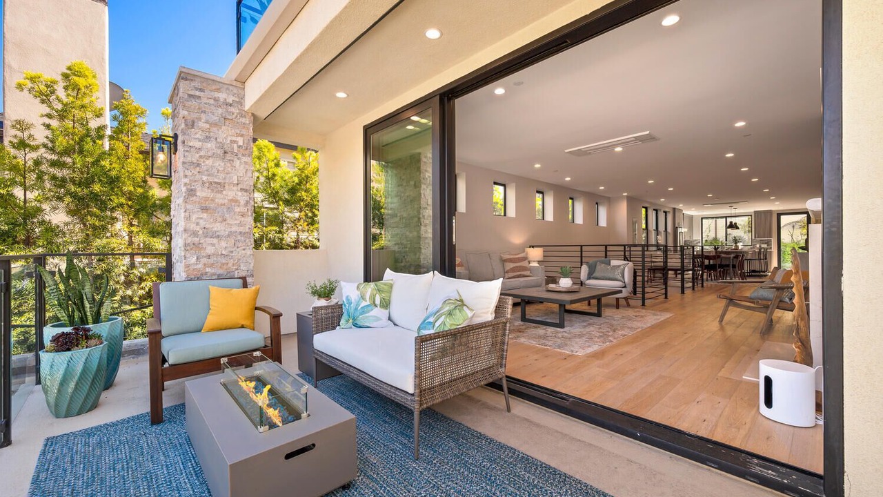 Photo of Patio Balcony in Lantern District