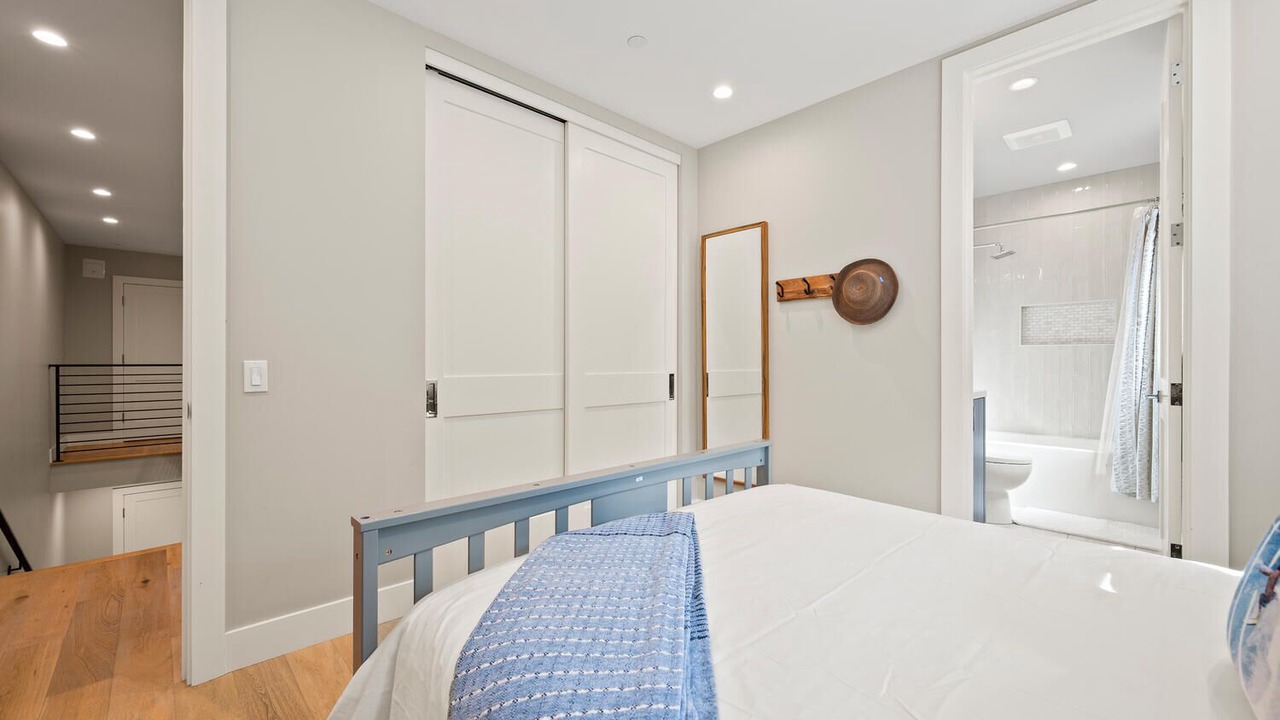 Photo of Bedroom in Lantern District