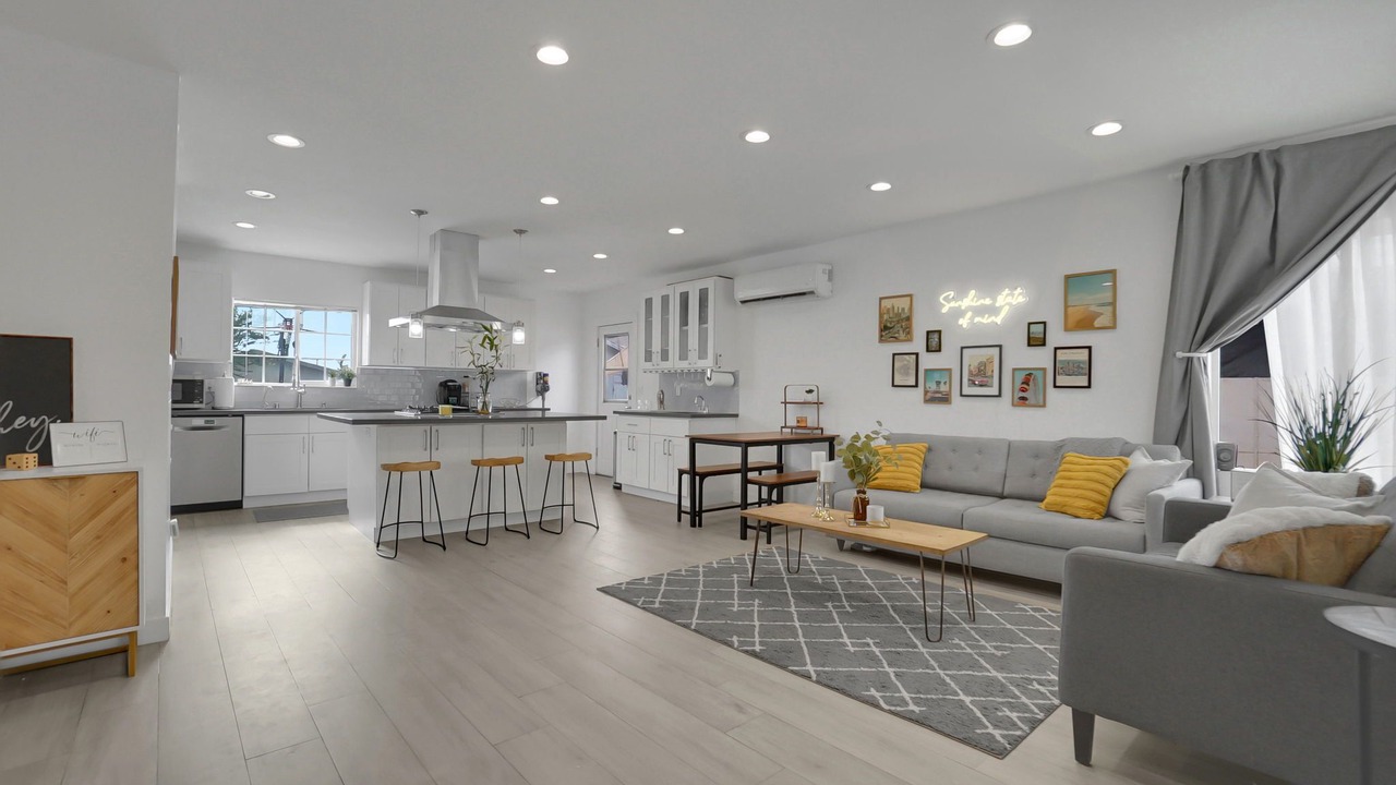 Photo of Livingroom in El Monte