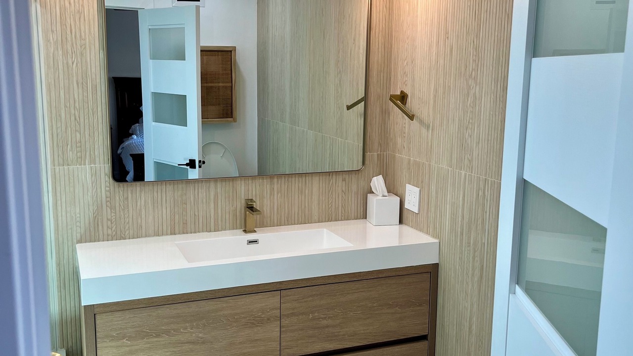 Photo of Bathroom in Agoura Hills