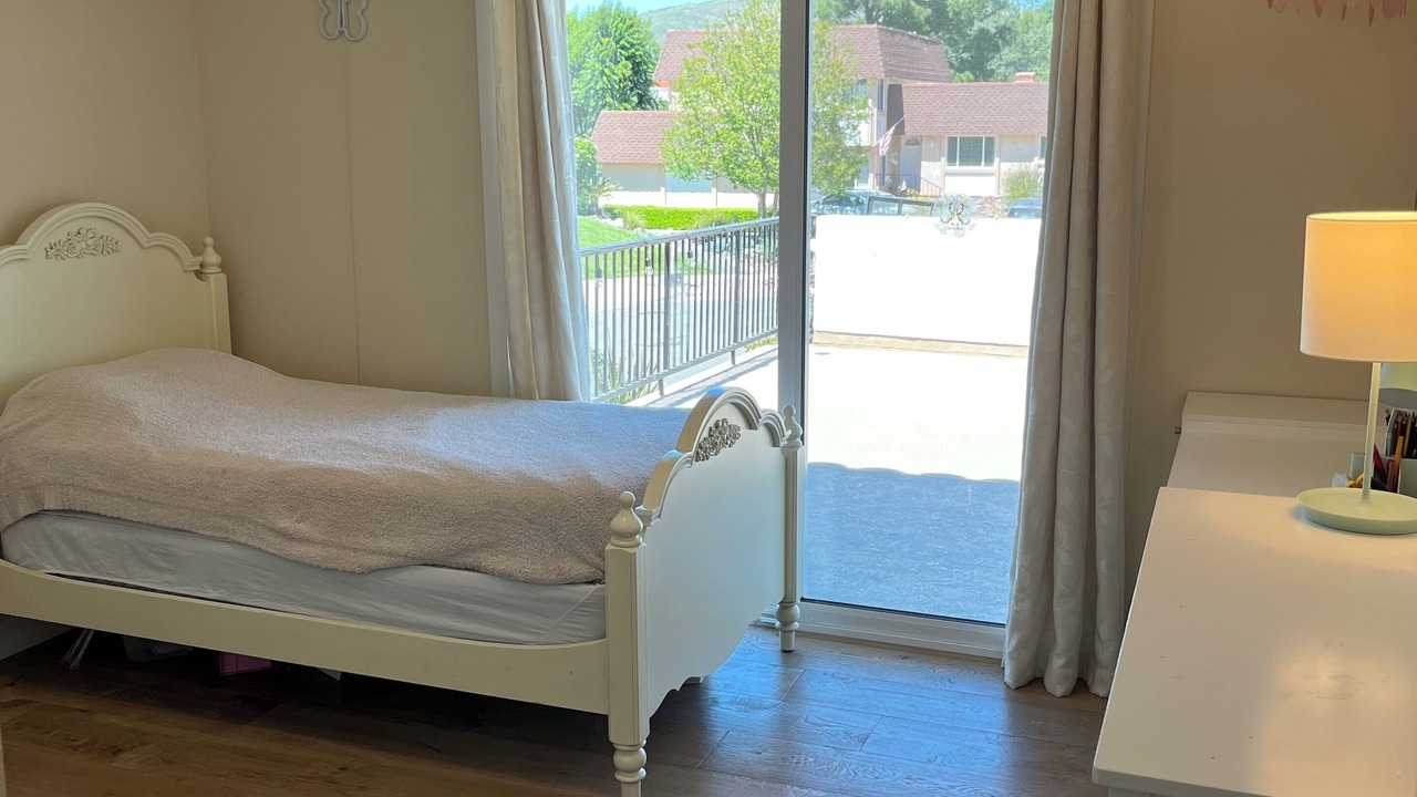 Photo of Bedroom in Agoura Hills