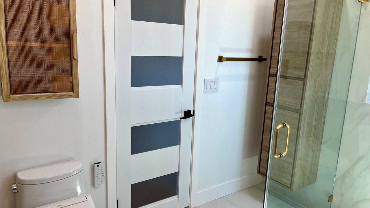 Photo of Bathroom in Agoura Hills