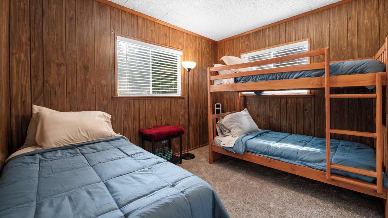 Photo of Bedroom in Green Valley Lake
