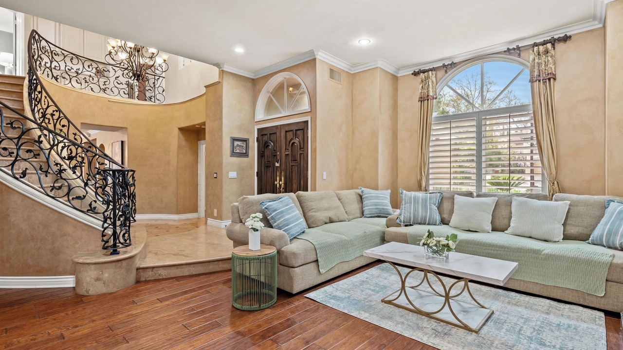 Photo of Livingroom in Coto de Caza