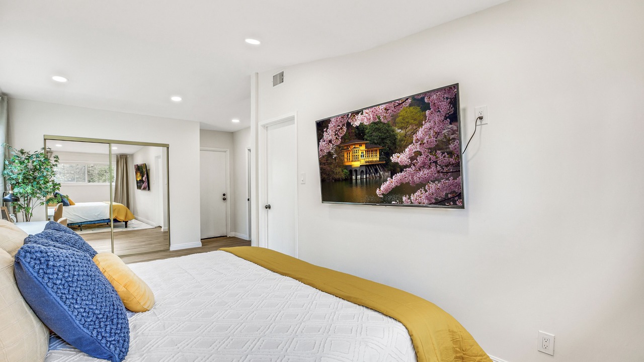 Photo of Bedroom in Sherwood Forest and Thistle Development