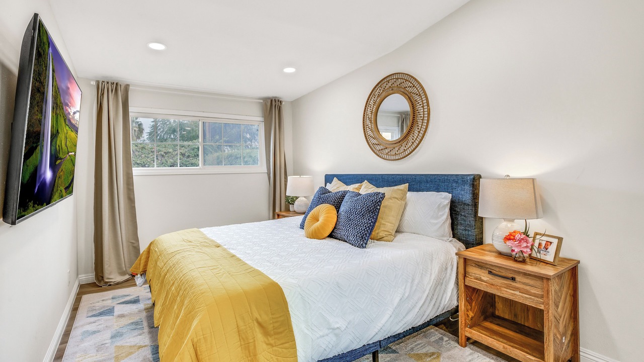 Photo of Bedroom in Sherwood Forest and Thistle Development