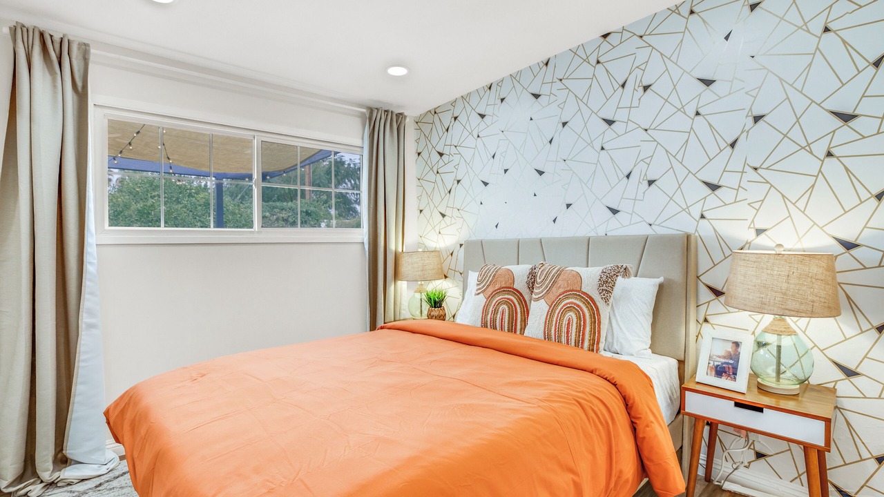 Photo of Bedroom in Sherwood Forest and Thistle Development