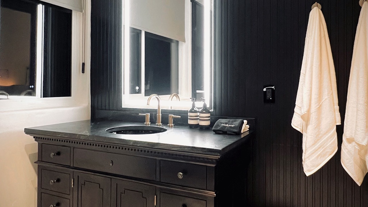 Photo of Bathroom in Malibu