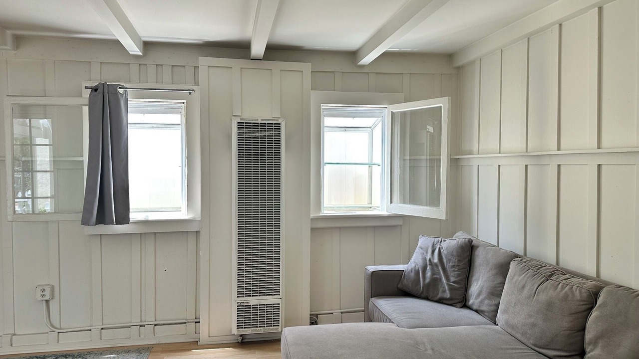 Photo of Livingroom in Old Towne