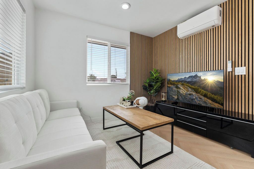Photo of Livingroom in Huntington Beach