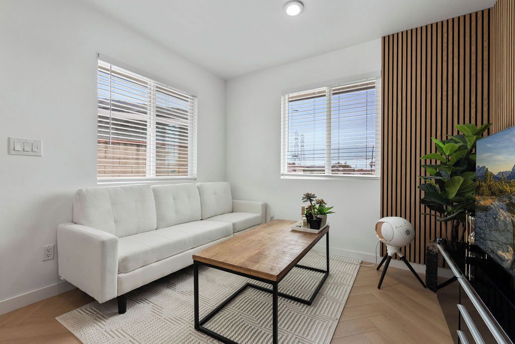 Photo of Livingroom in Huntington Beach