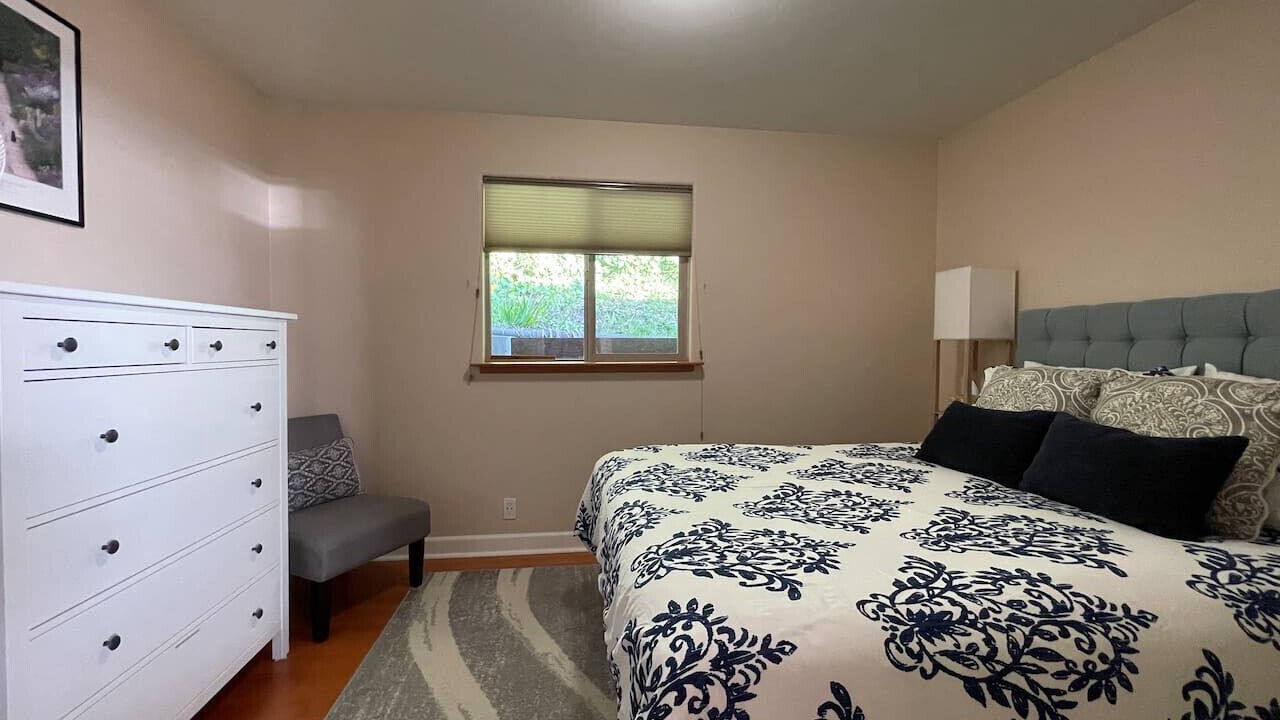 Photo of Bedroom in Arcata