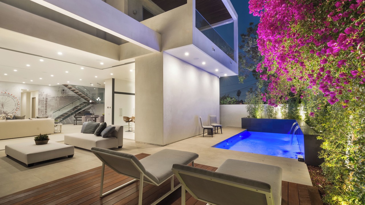 Photo of Outdoor in Melrose