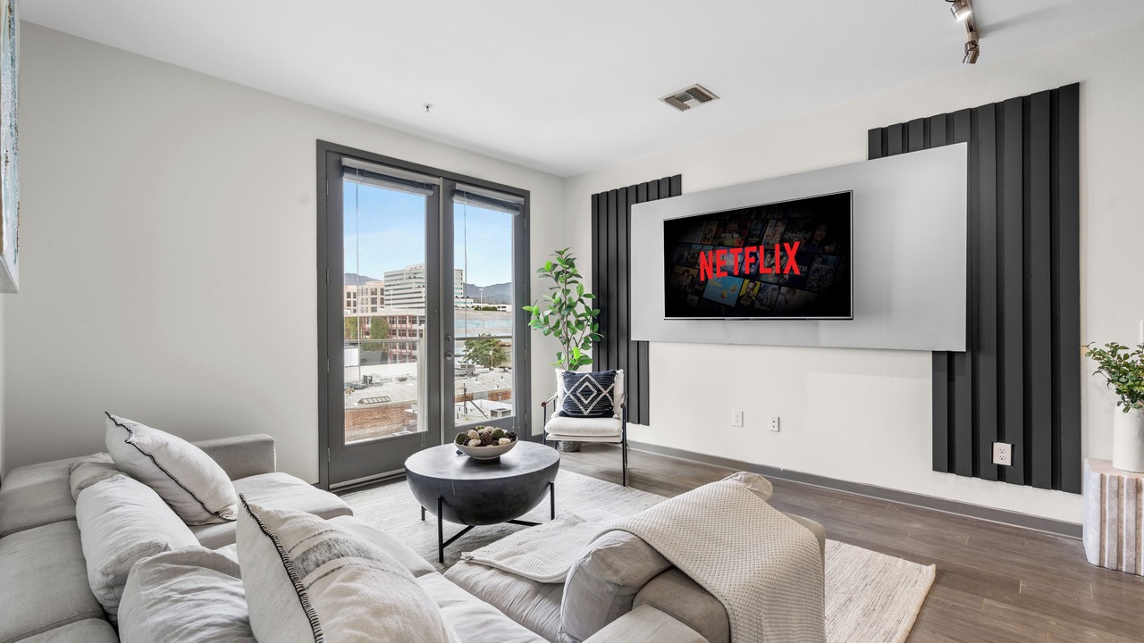 Photo of Livingroom in Vernon