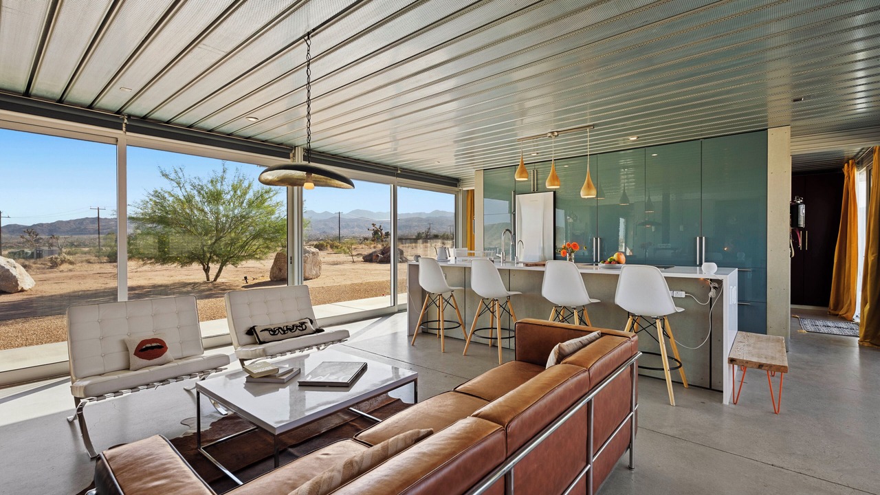 Photo of Livingroom in Pioneertown