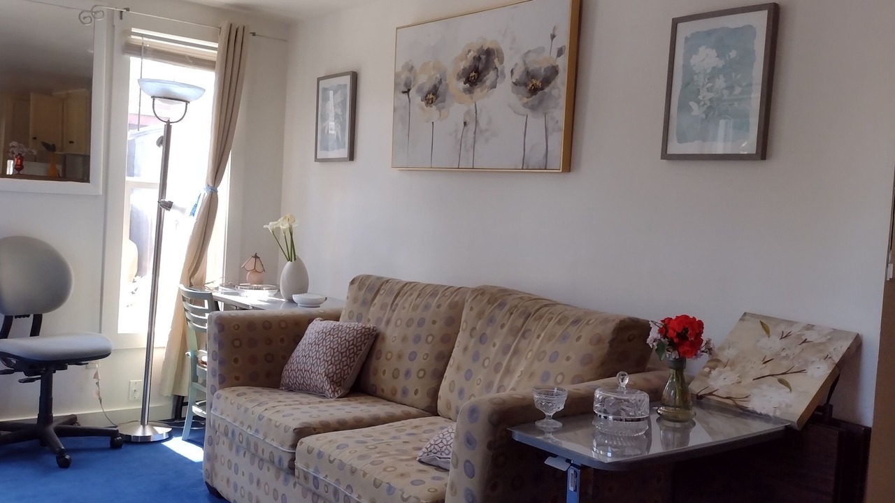 Photo of Livingroom in North and East