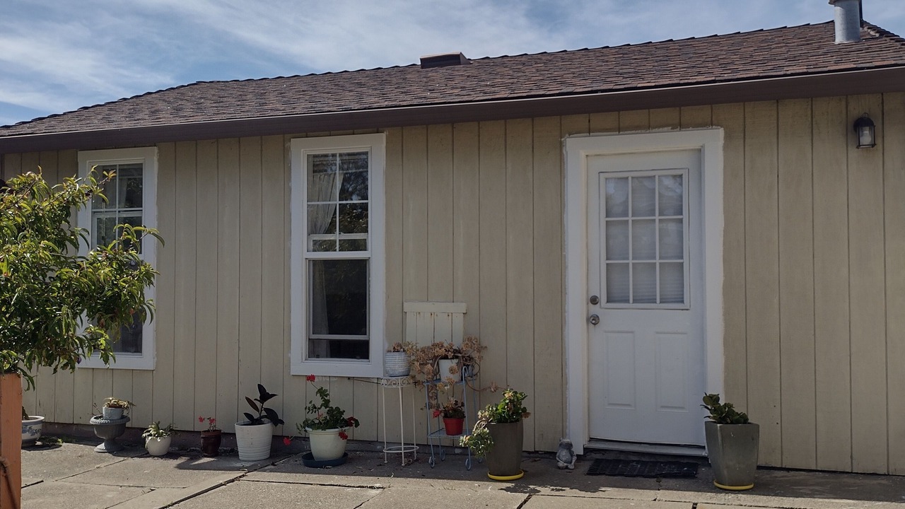Photo of Outdoor in North and East
