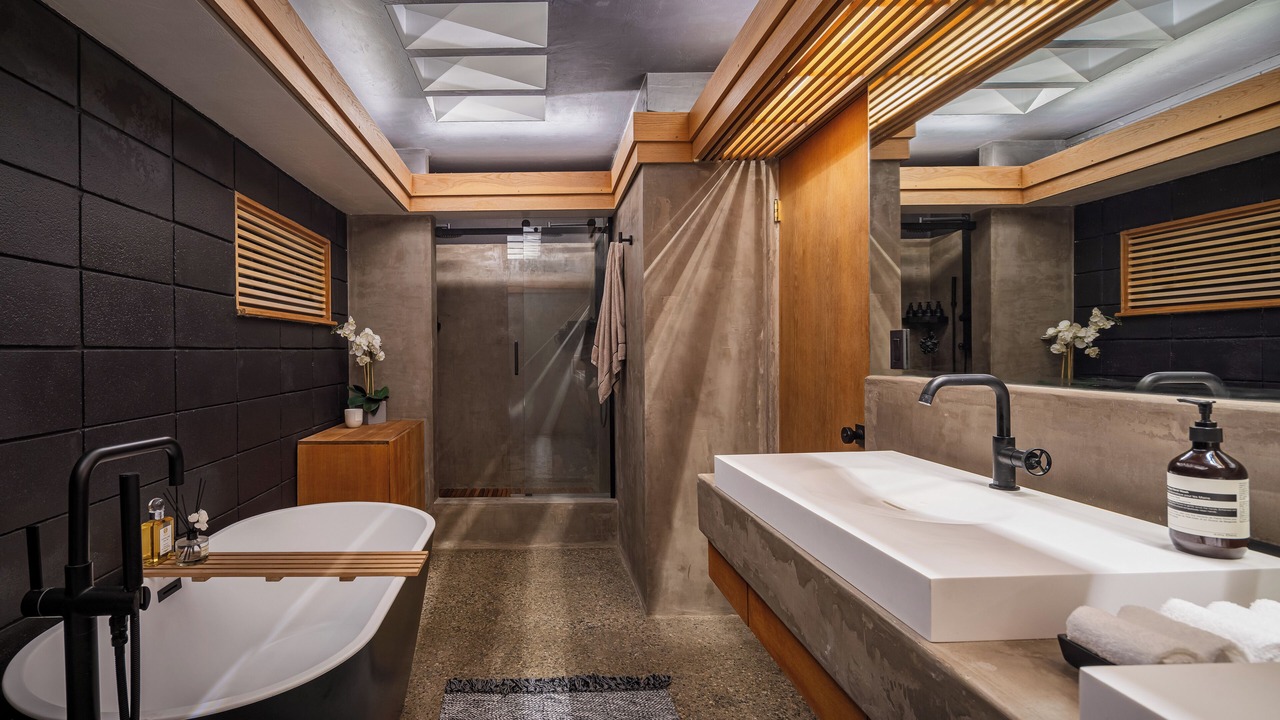 Photo of Bathroom in Tehachapi