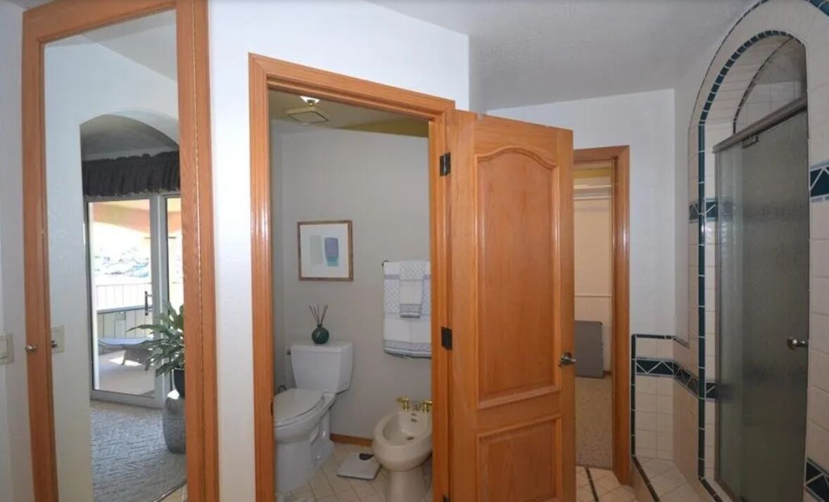 Photo of Bathroom in Colorado Shores