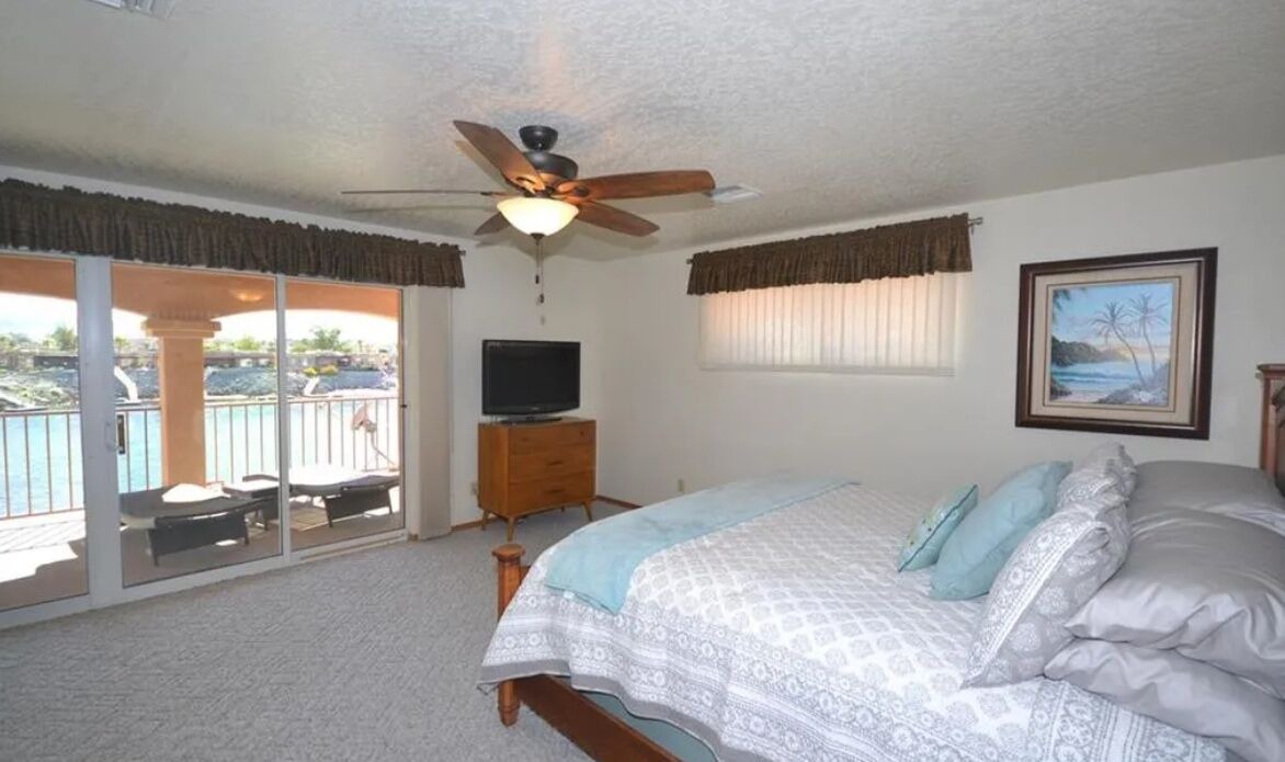 Photo of Bedroom in Colorado Shores