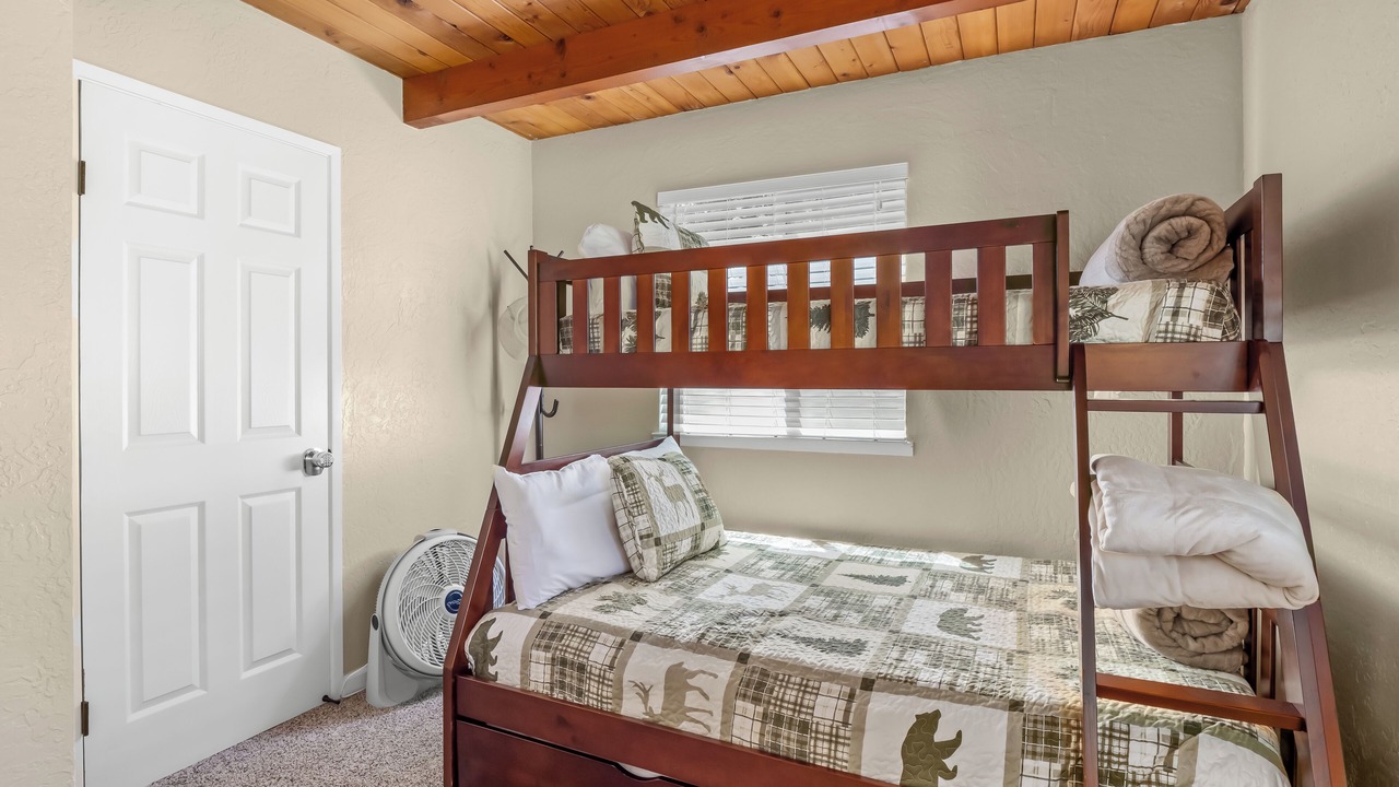 Photo of Bedroom in Oakhurst
