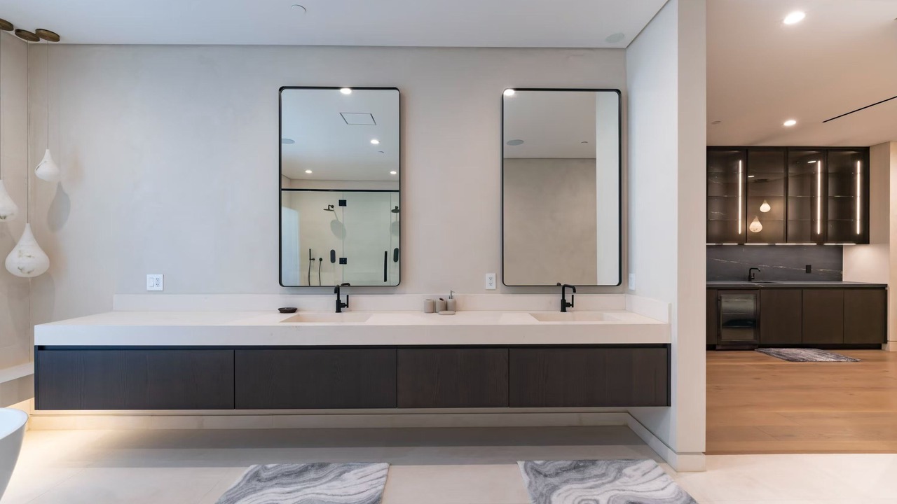 Photo of Bathroom in Beverly Grove