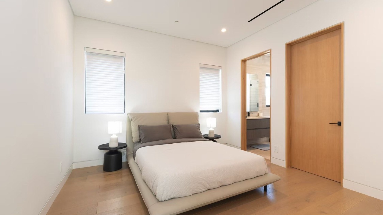Photo of Bedroom in Beverly Grove