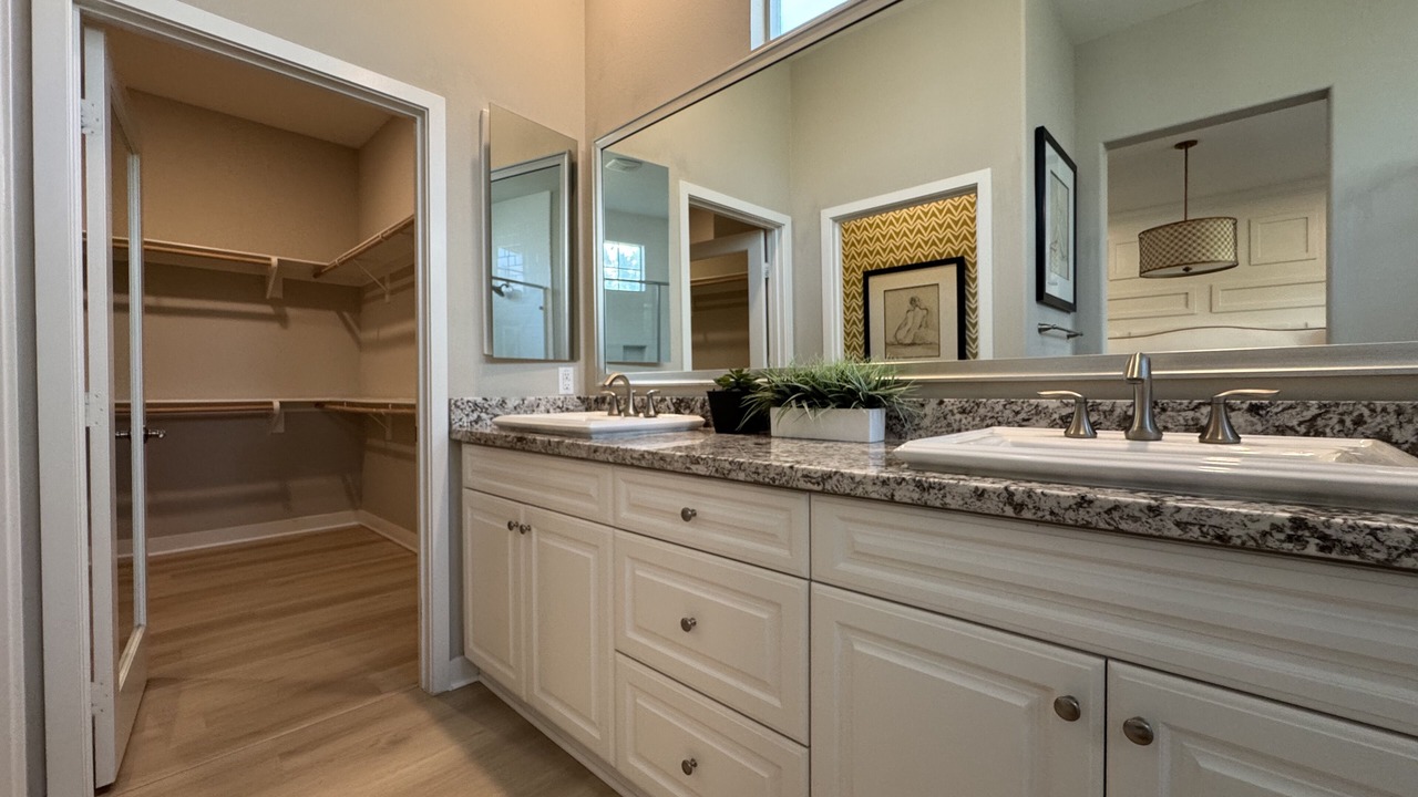Photo of Bathroom in Portola Springs