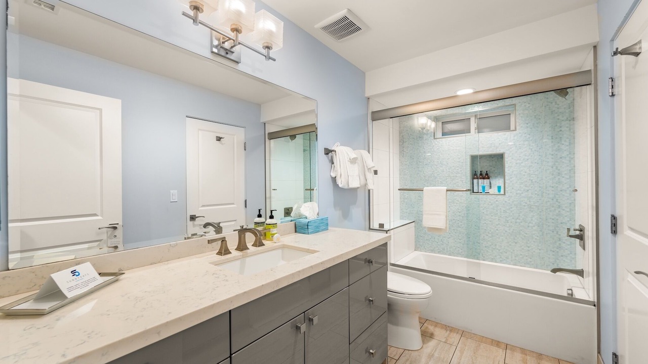 Photo of Bathroom in Hollywood Beach