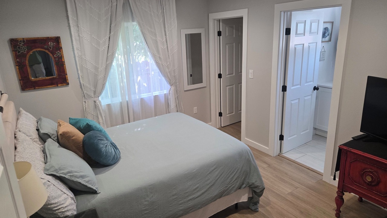 Photo of Bedroom in Hawthorne