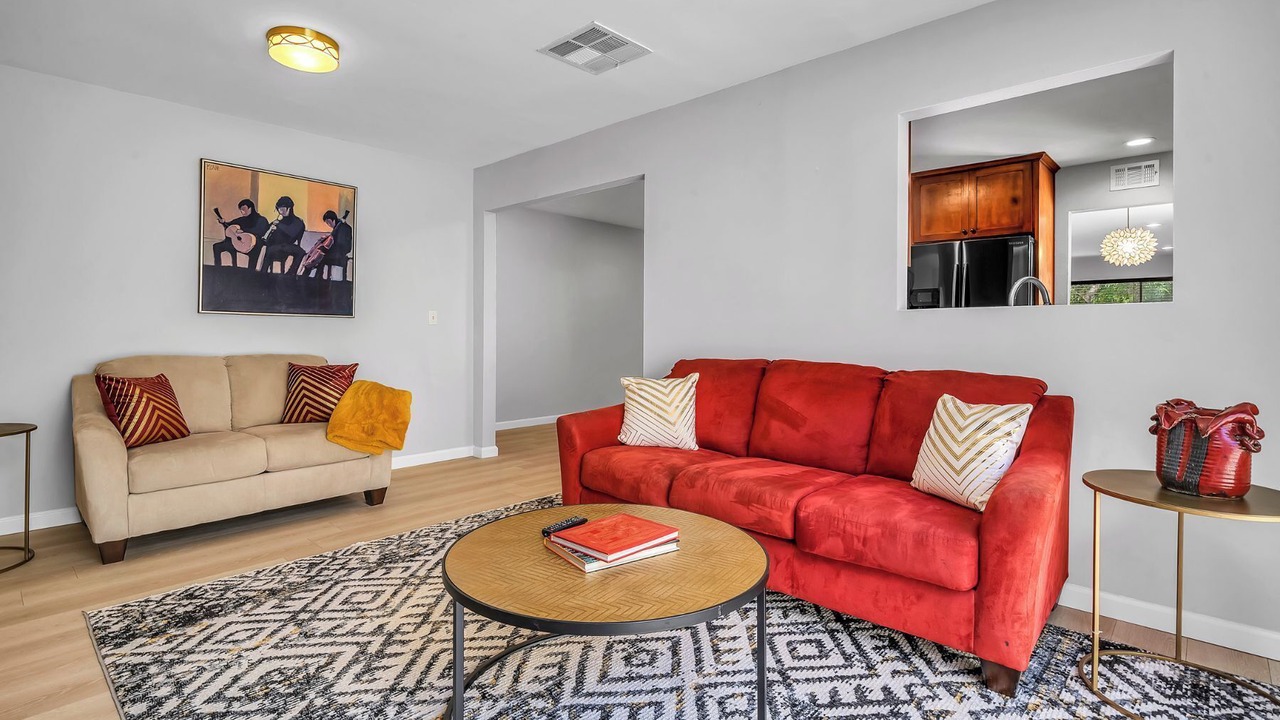 Photo of Livingroom in Lake Balboa