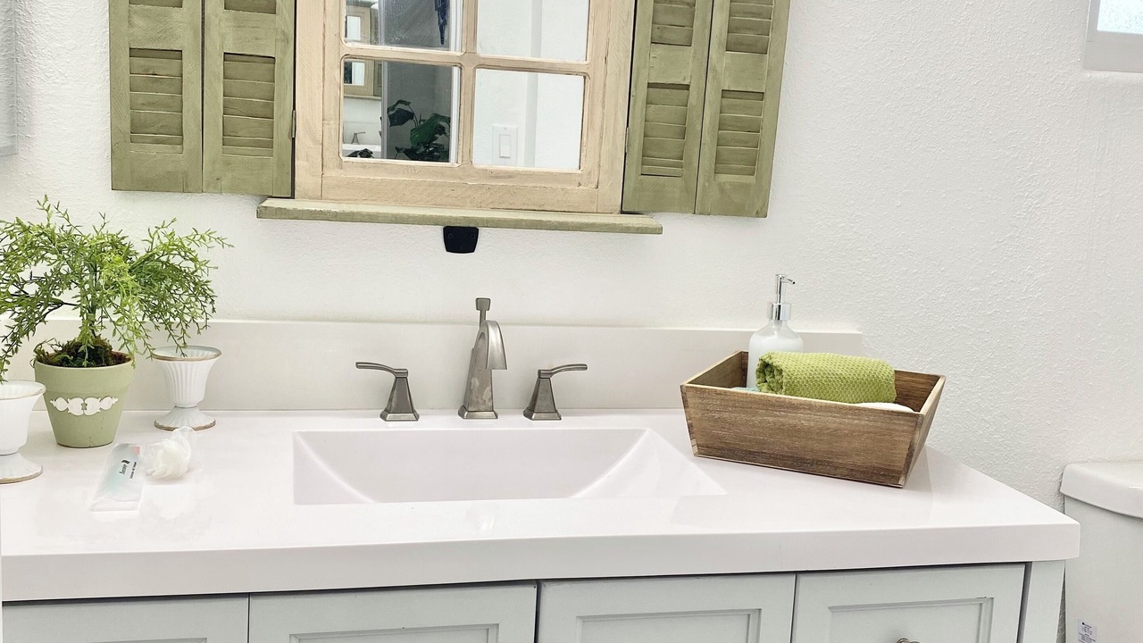 Photo of Bathroom in Mojave