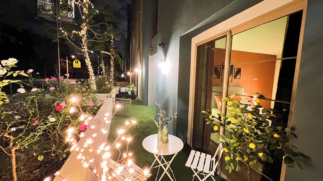 Photo of Patio Balcony in Encino