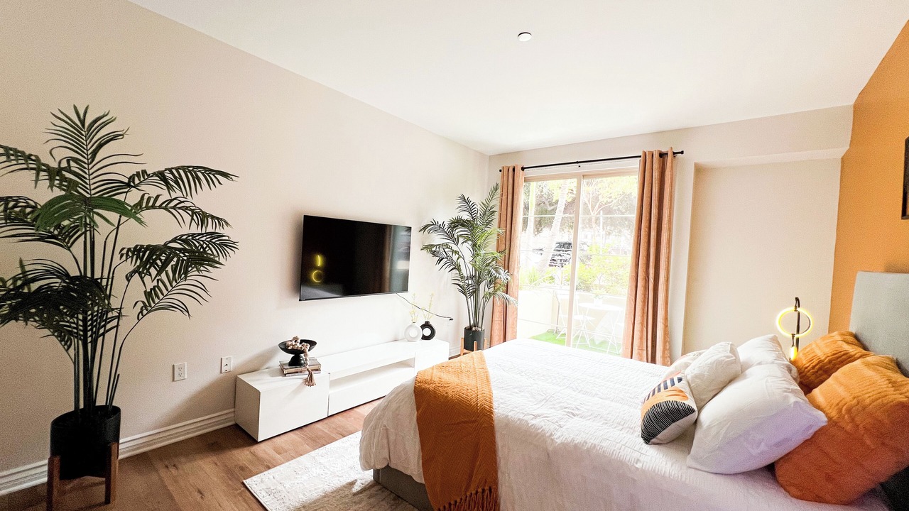 Photo of Bedroom in Encino