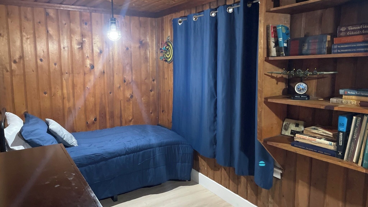 Photo of Bedroom in West Carson