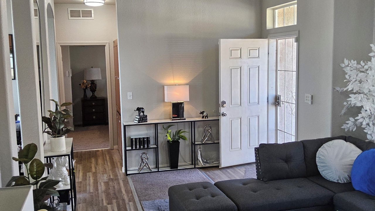 Photo of Livingroom in Moreno Valley