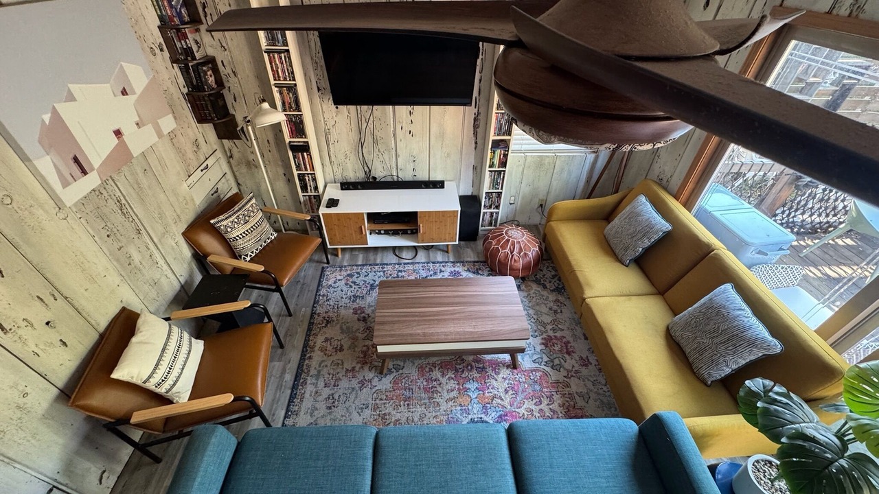 Photo of Livingroom in Simi Valley