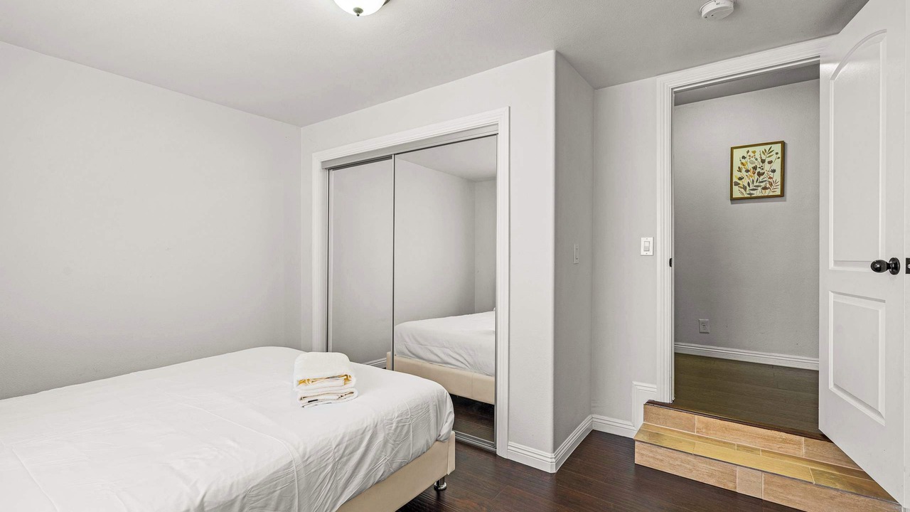 Photo of Bedroom in East Pasadena