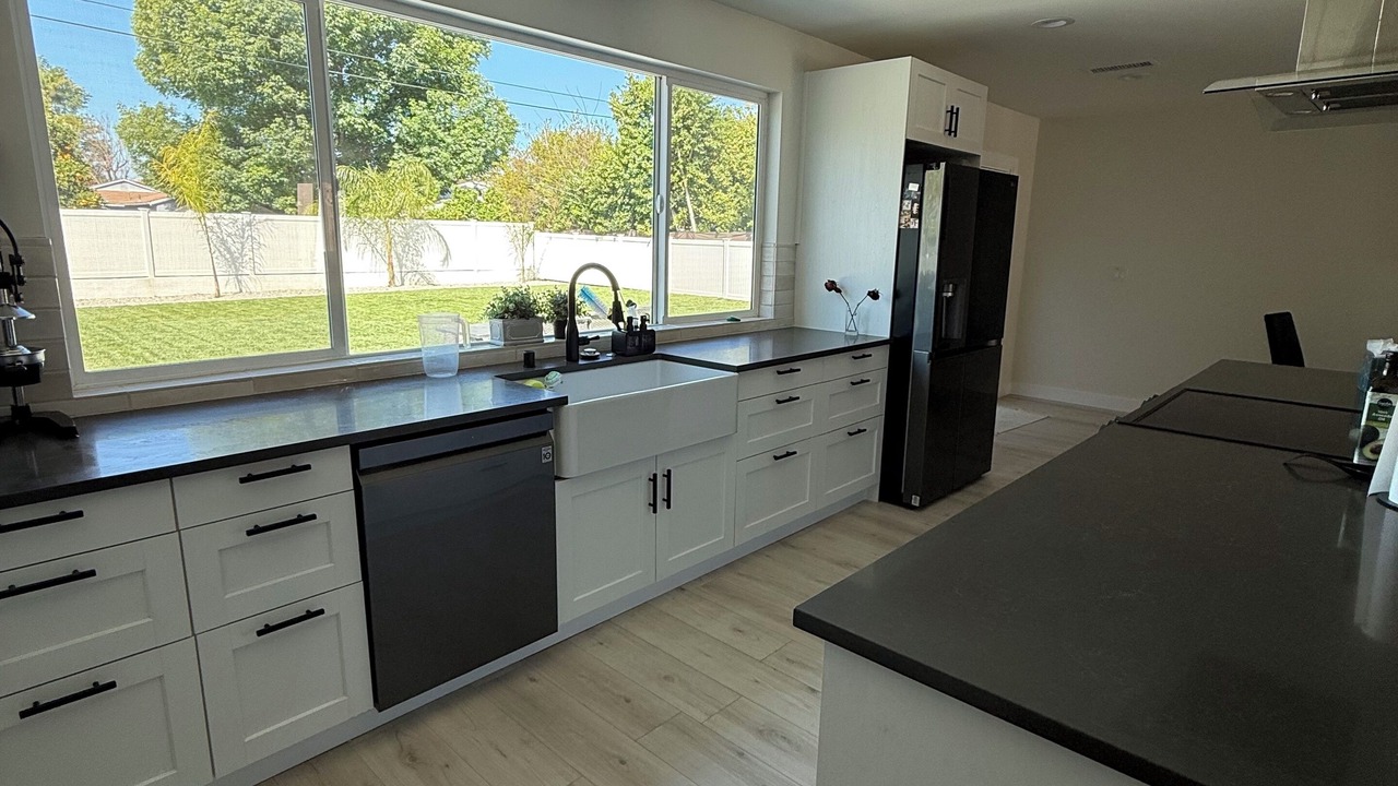 Photo of Kitchen in Lake Balboa