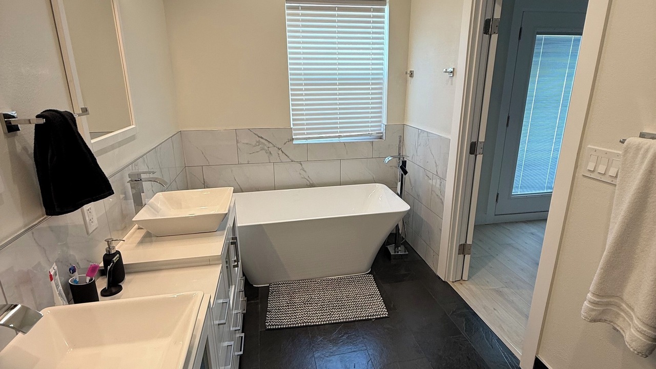 Photo of Bathroom in Lake Balboa