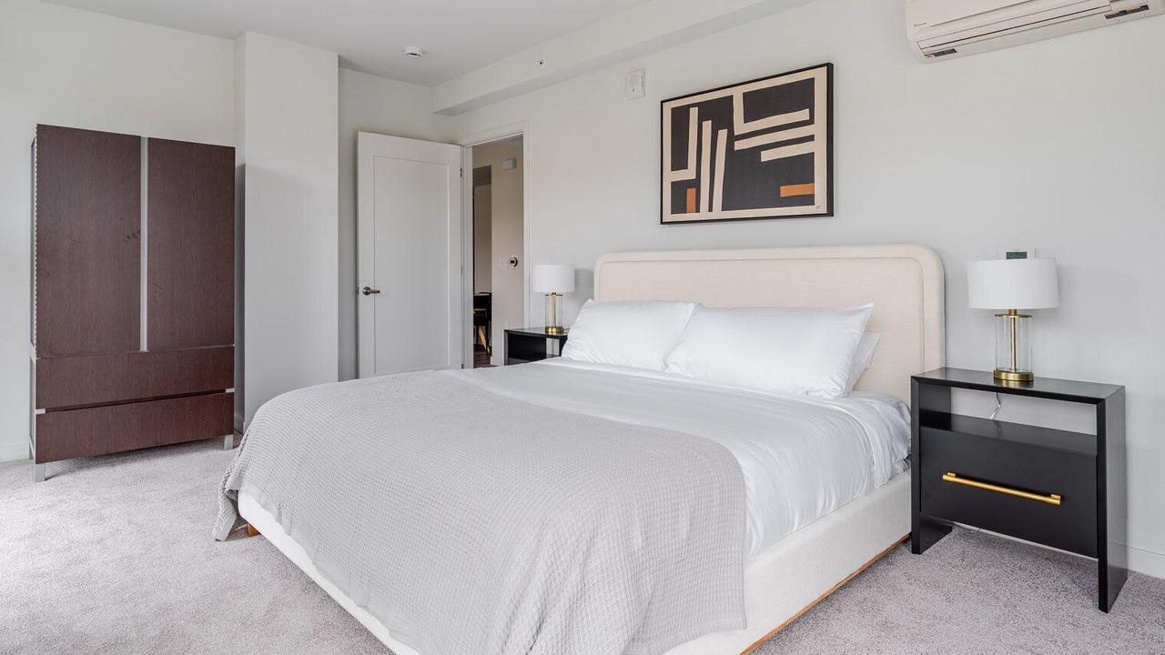 Photo of Bedroom in Downtown Berkeley