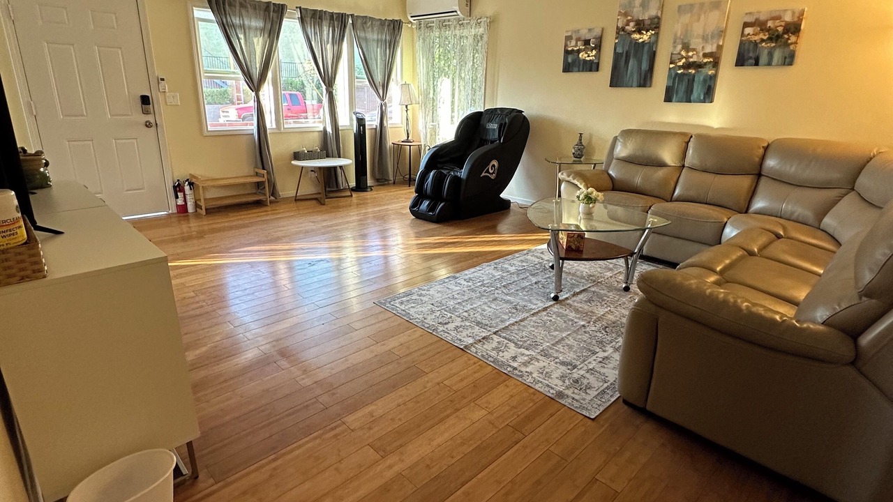 Photo of Livingroom in East San Gabriel