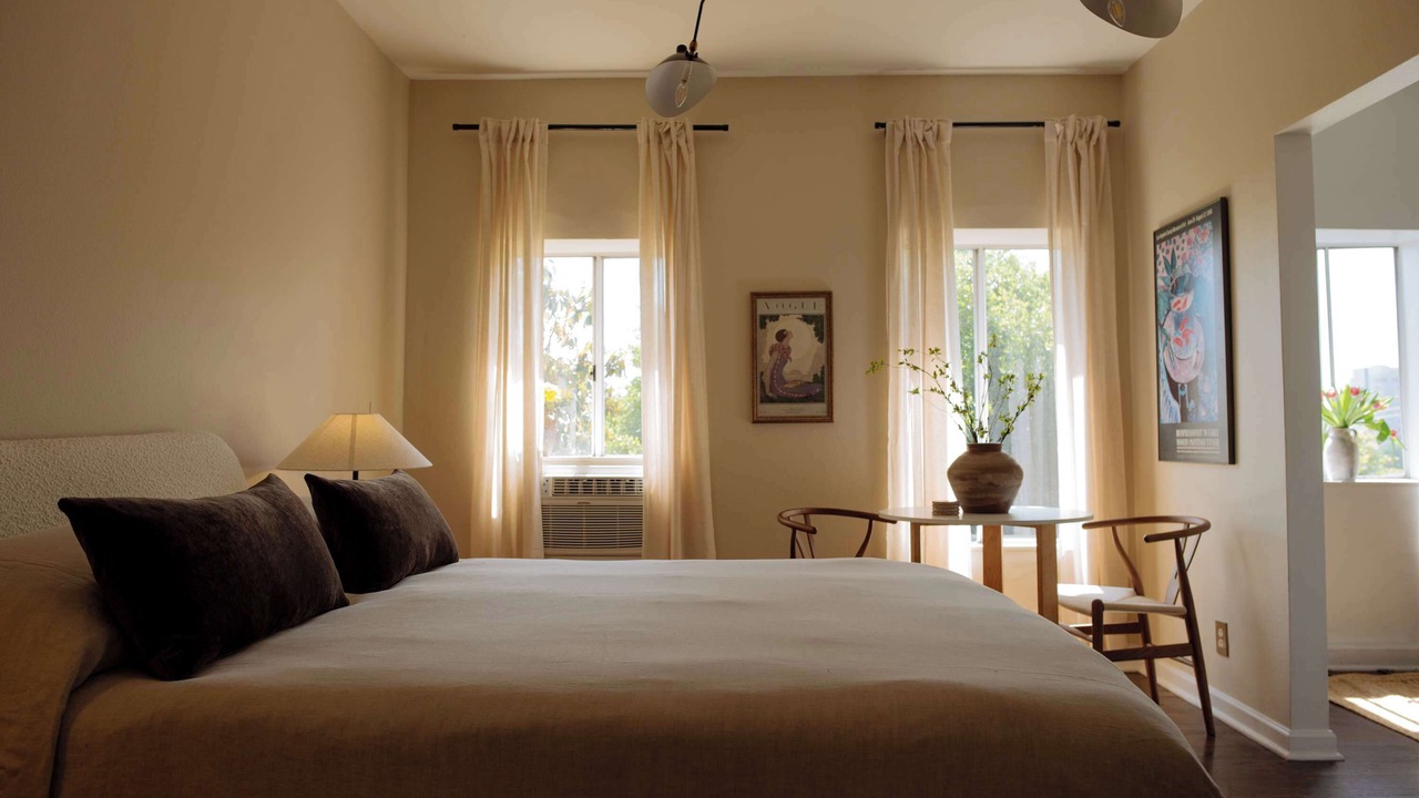 Photo of Bedroom in Beachwood Canyon