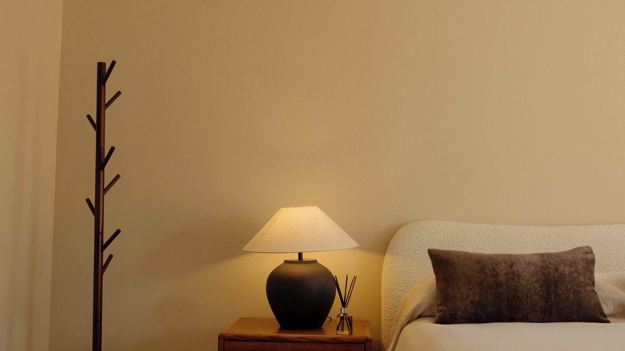 Photo of Bedroom in Beachwood Canyon