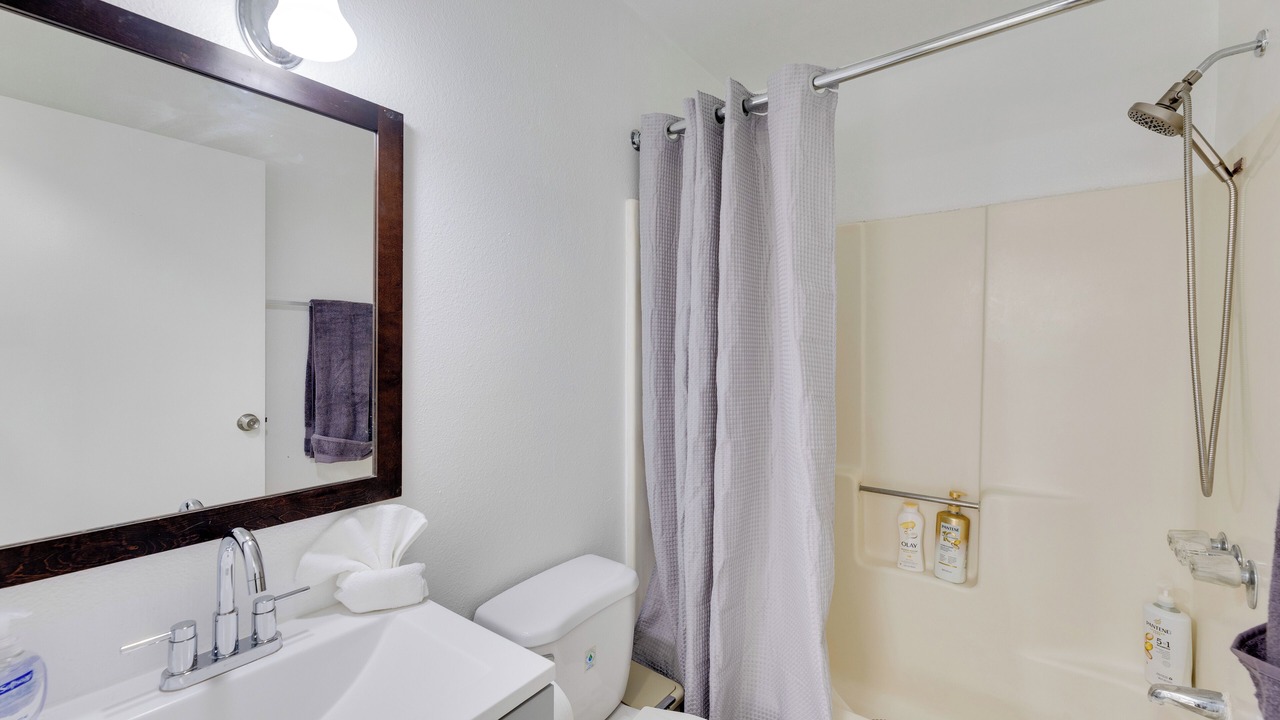 Photo of Bathroom in Los Angeles