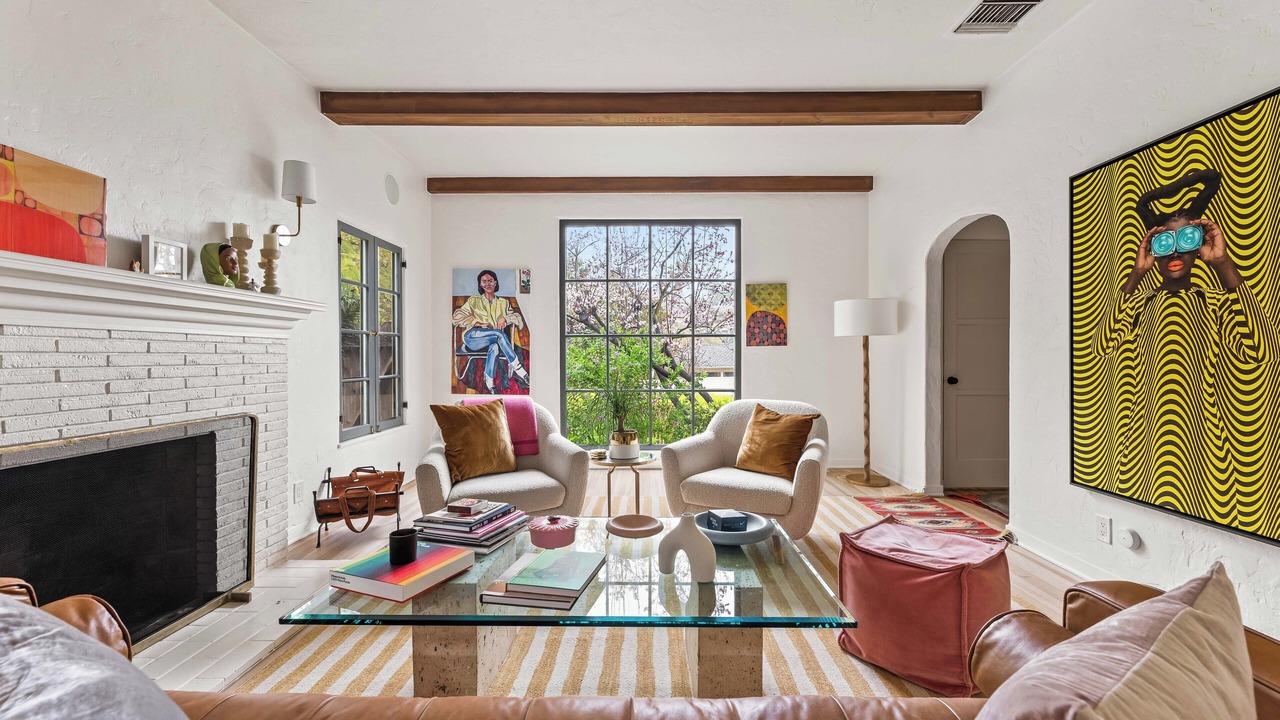Photo of Livingroom in Hollywood Hills