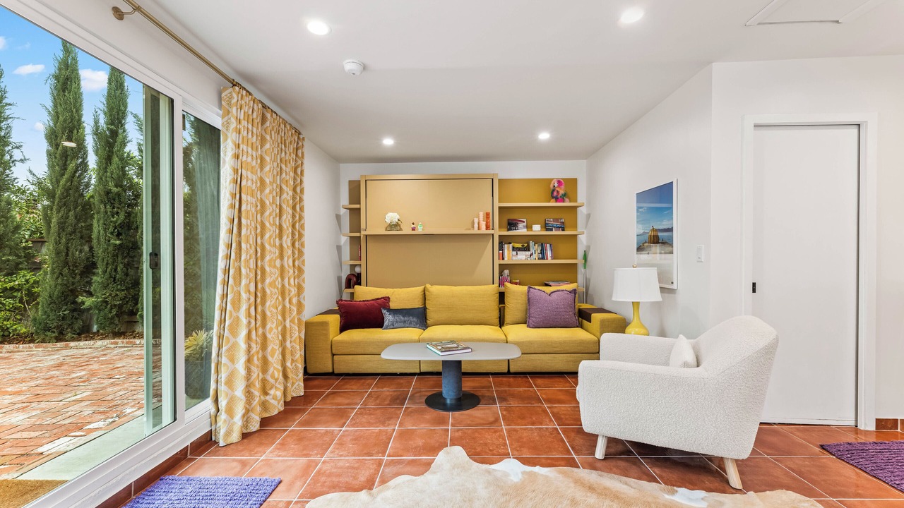 Photo of Livingroom in Hollywood Hills