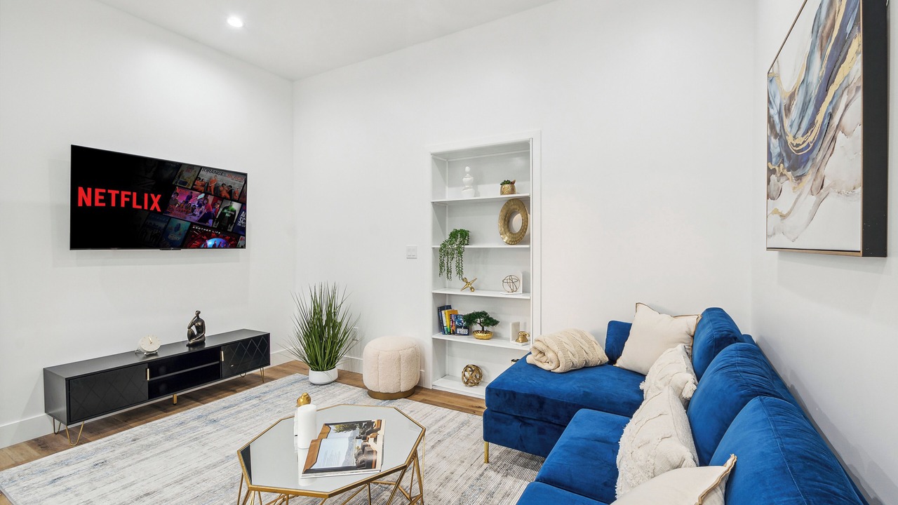 Photo of Livingroom in North Hollywood
