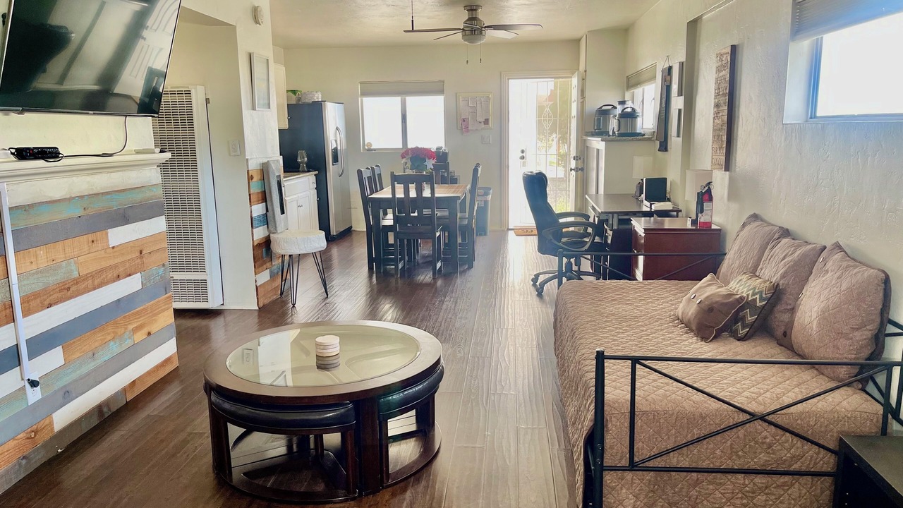 Photo of Livingroom in Taft